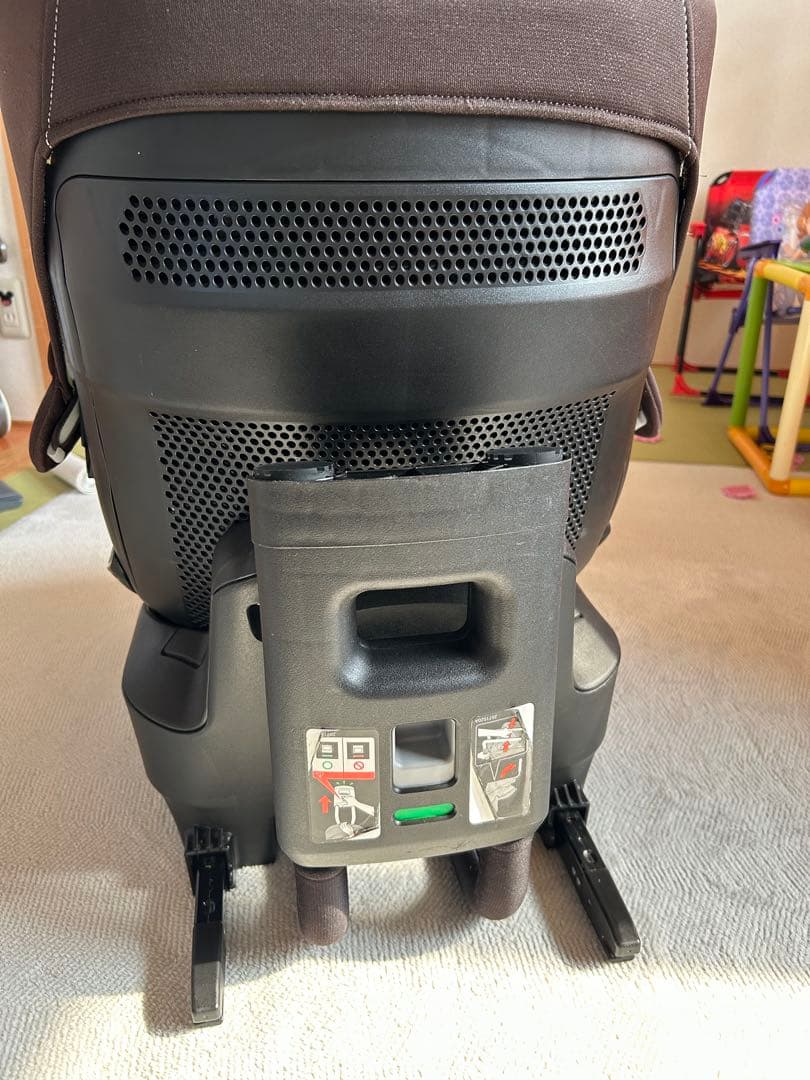 3連休限定値下げエールべべチャイルドシート ISOFIX クルット3iプレミアム