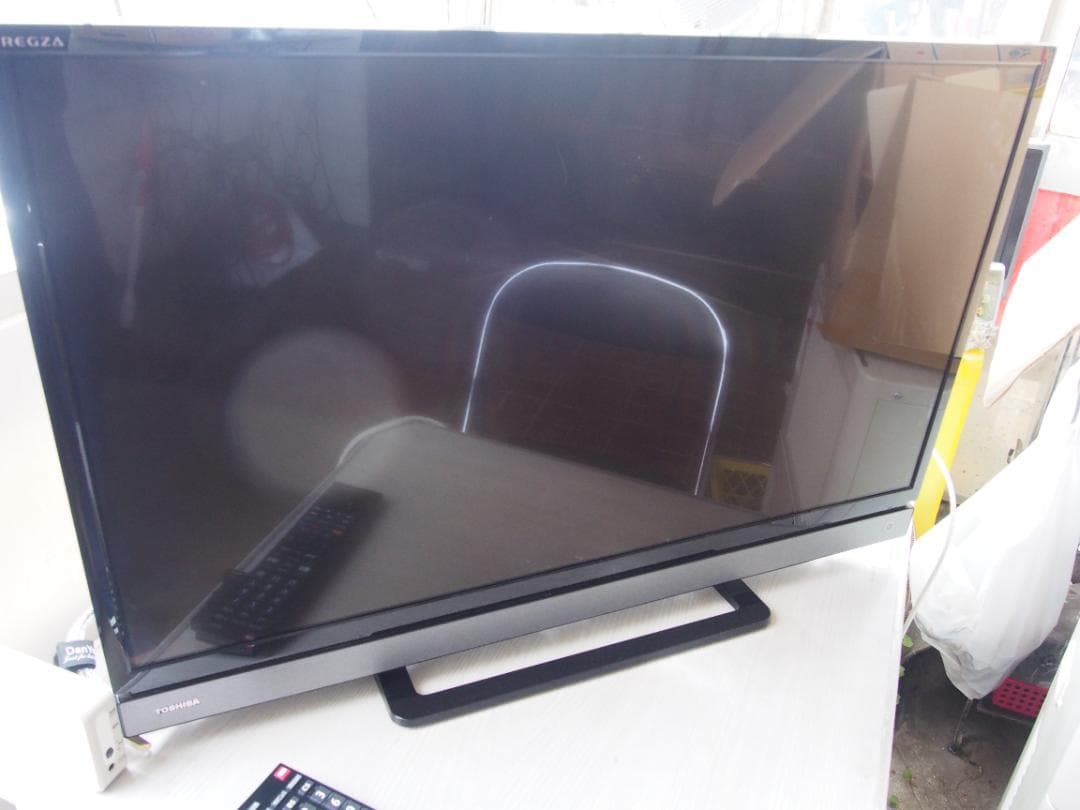 中古　東芝　レグザ　32インチ　液晶ＴＶ　32V30 16年　リモコン付