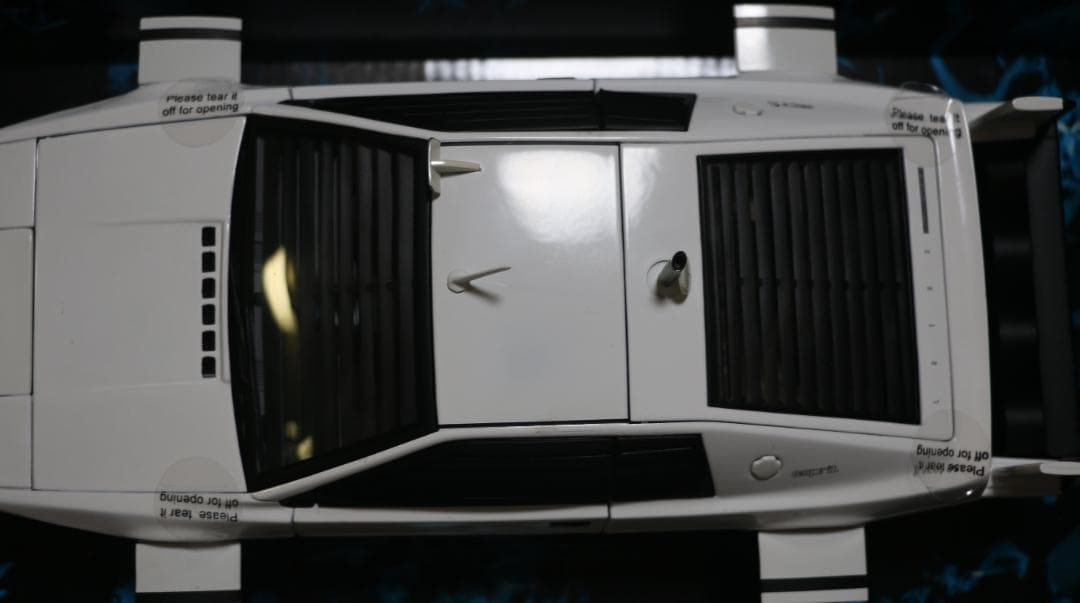 AUTOart ロータス・エスプリ　潜水モード　００７コレクション 1/18