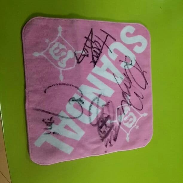 激レアSCANDAL サイン入り　ハンカチ