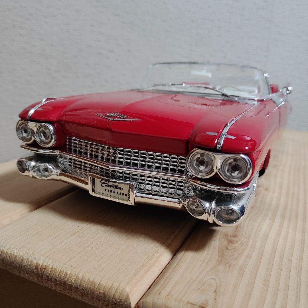 【美品】Cadillac ELDORAD 1/18 MAISTO 希少 赤