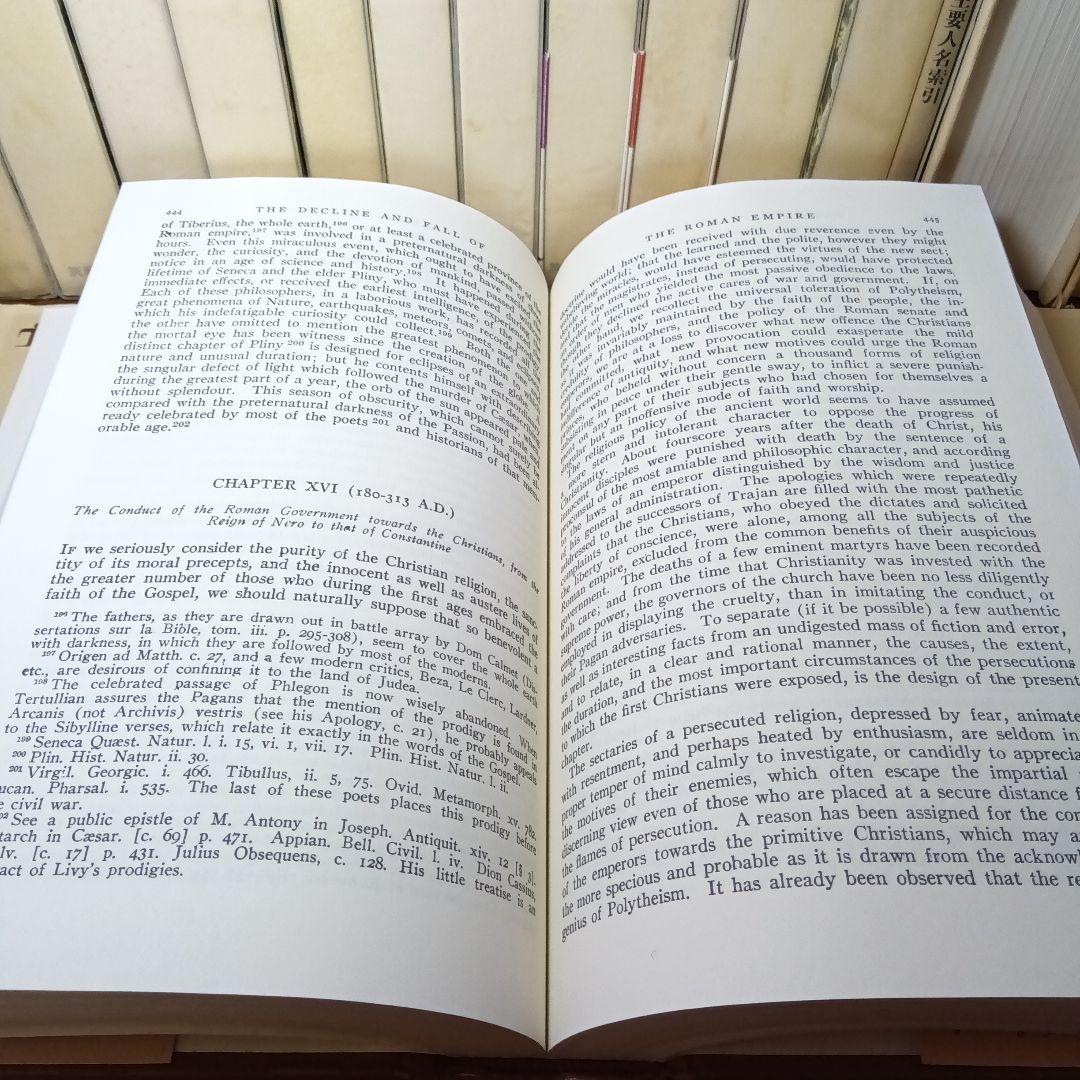 ローマ帝国衰亡史〔洋書全３巻〕＊画像中の和訳書は含みませんのでご注意下さい。