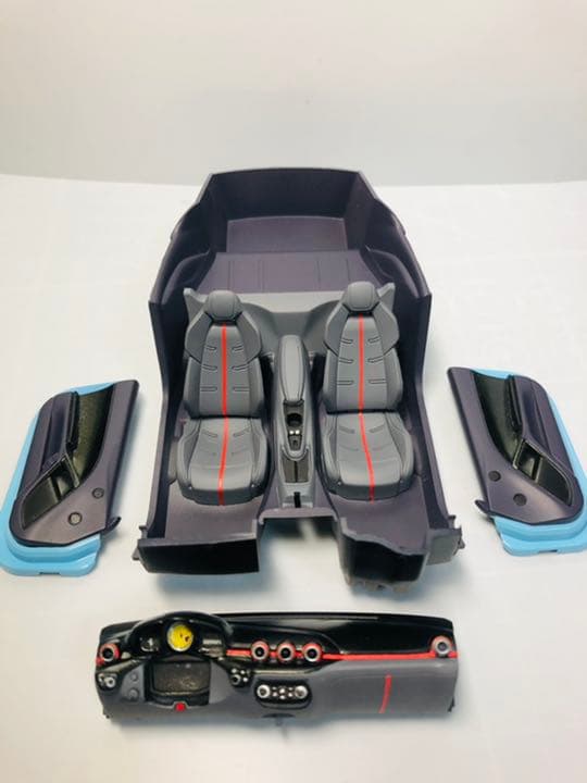 フジミ　フェラーリF12 tdf ver 確認用　1/24 その1