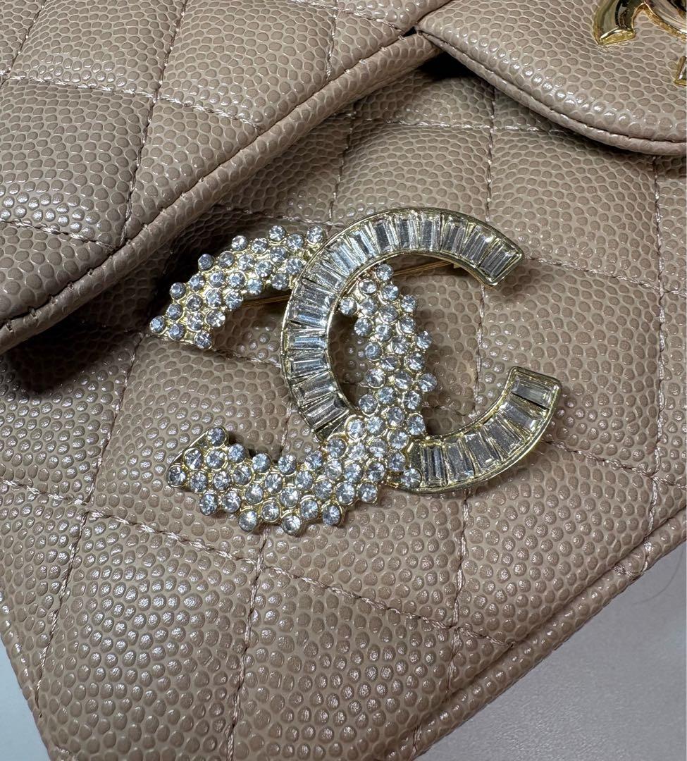 【ちょび】CCロゴ クリスタルブローチ ゴールド