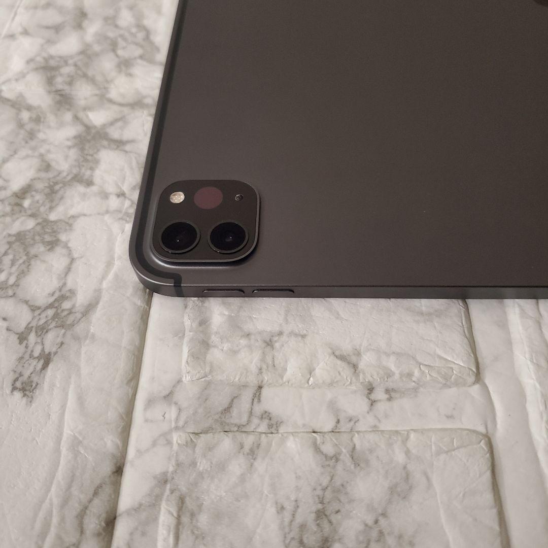 226 iPad pro 12.9 4世代 256GB SIMフリー