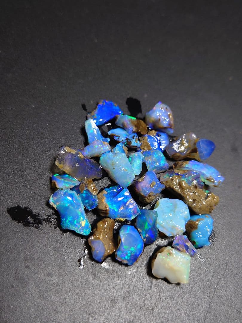 エチオピア　チョーク　オパール原石 詰合わせ　鉱物　標本　約10g分50CT近く