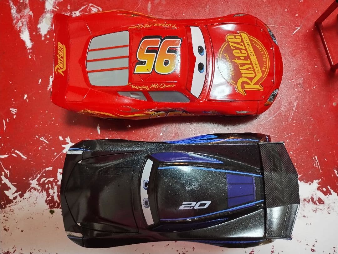 希少！　カーズ　1/24　マックイーン　ジャクソン　ストーム！