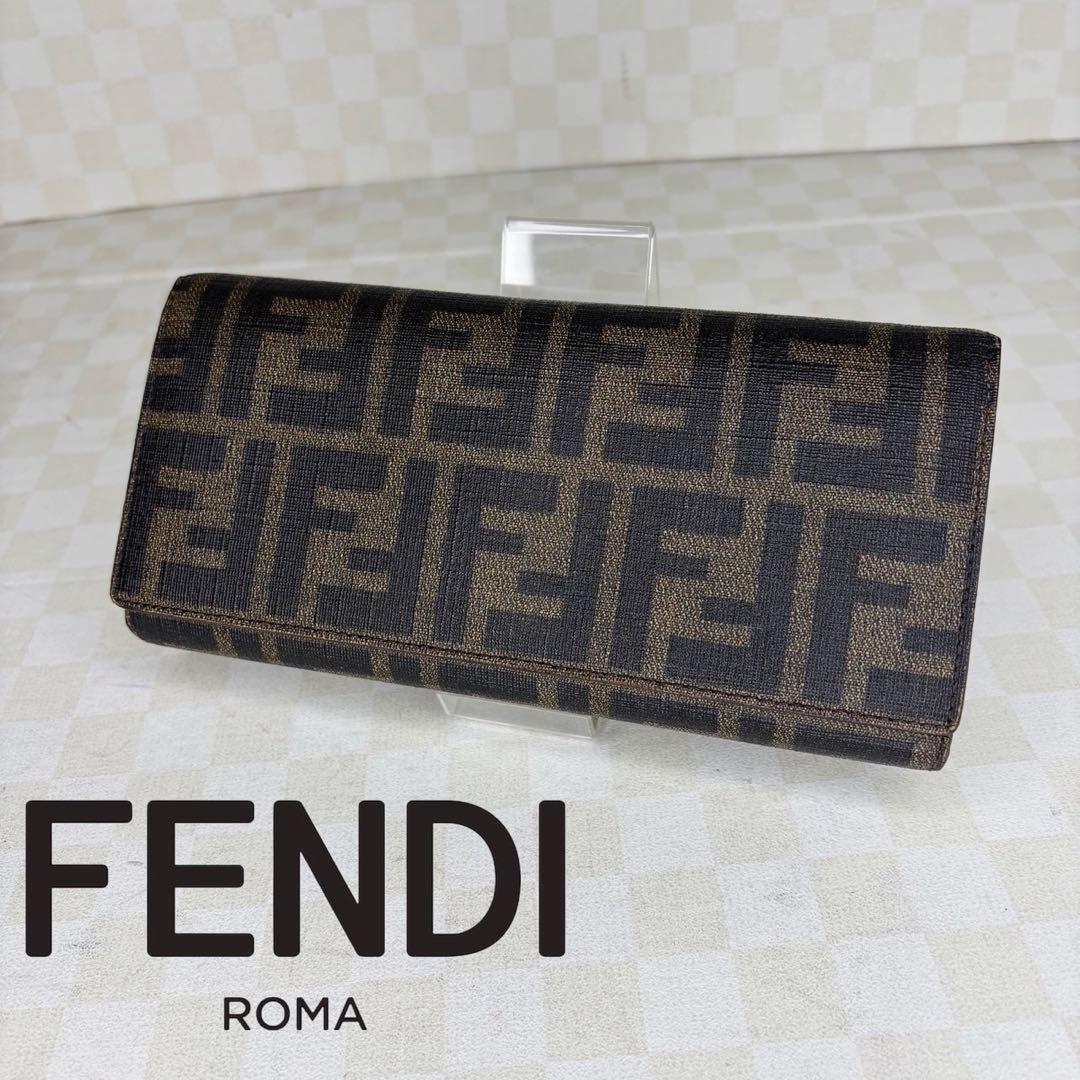 極美品　FENDI フェンディ　長財布　三つ折り　M06