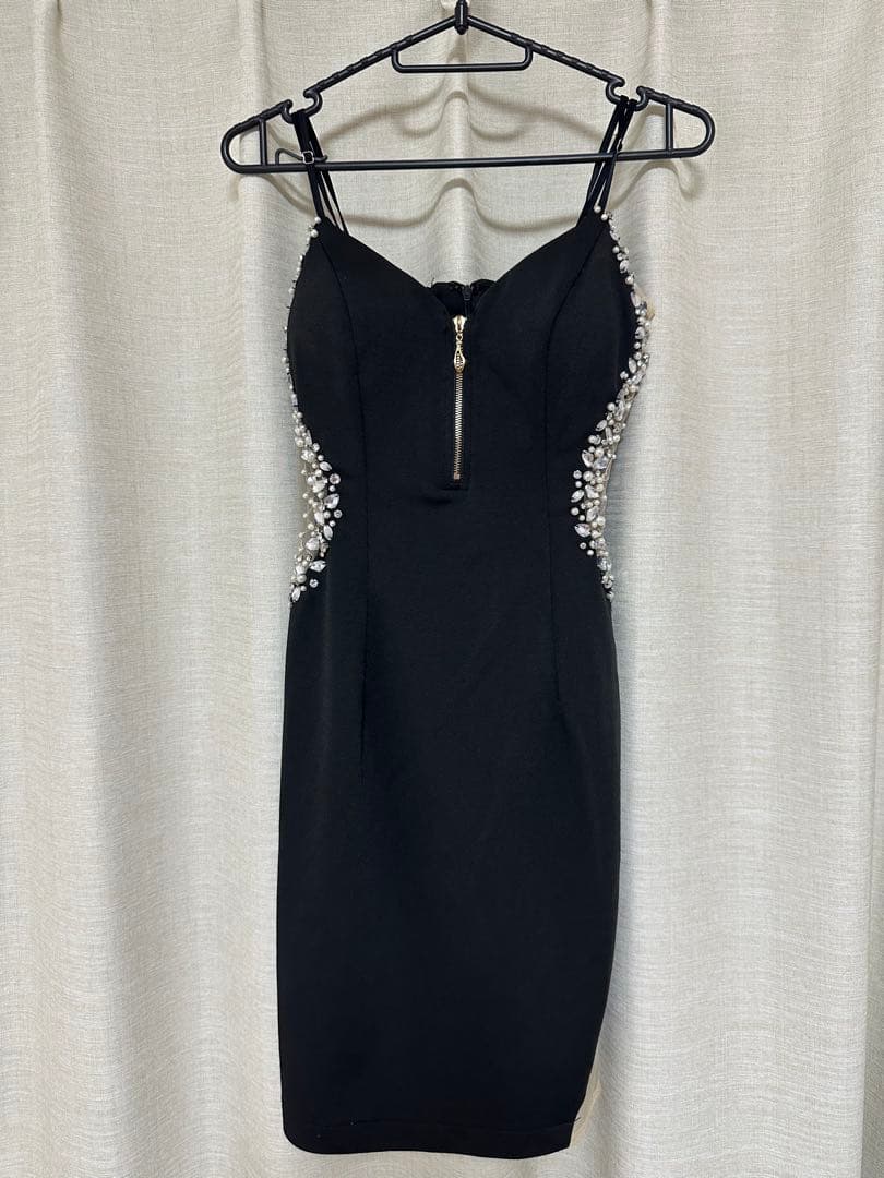 ビジュー装飾 ブラックドレス Jewels