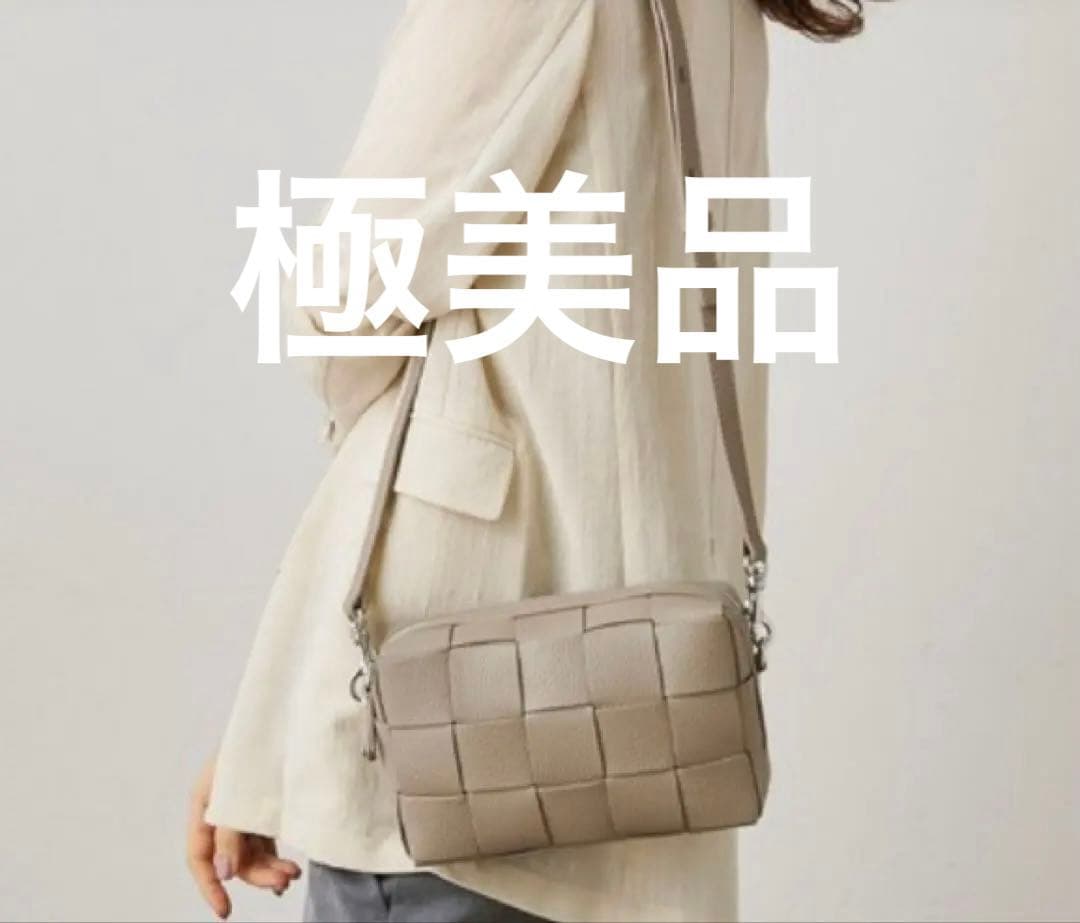 未使用級イアクッチ ベルタXS ショルダー