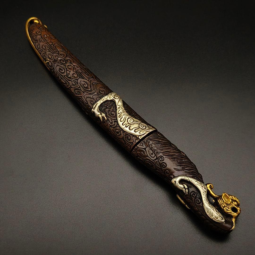 年末セール　銅製刀装具　短刀拵　柄鞘一式　獣の図　絵金銀　金工品　細工　刀装具