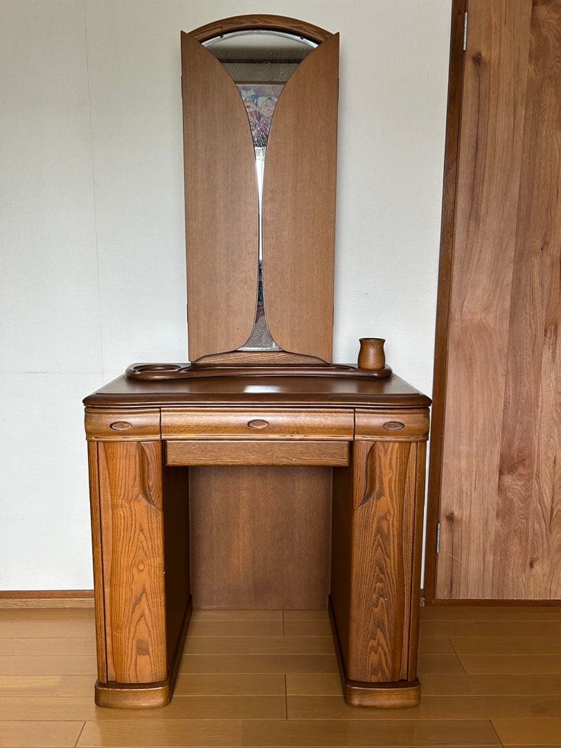 ドレッサー　三面鏡