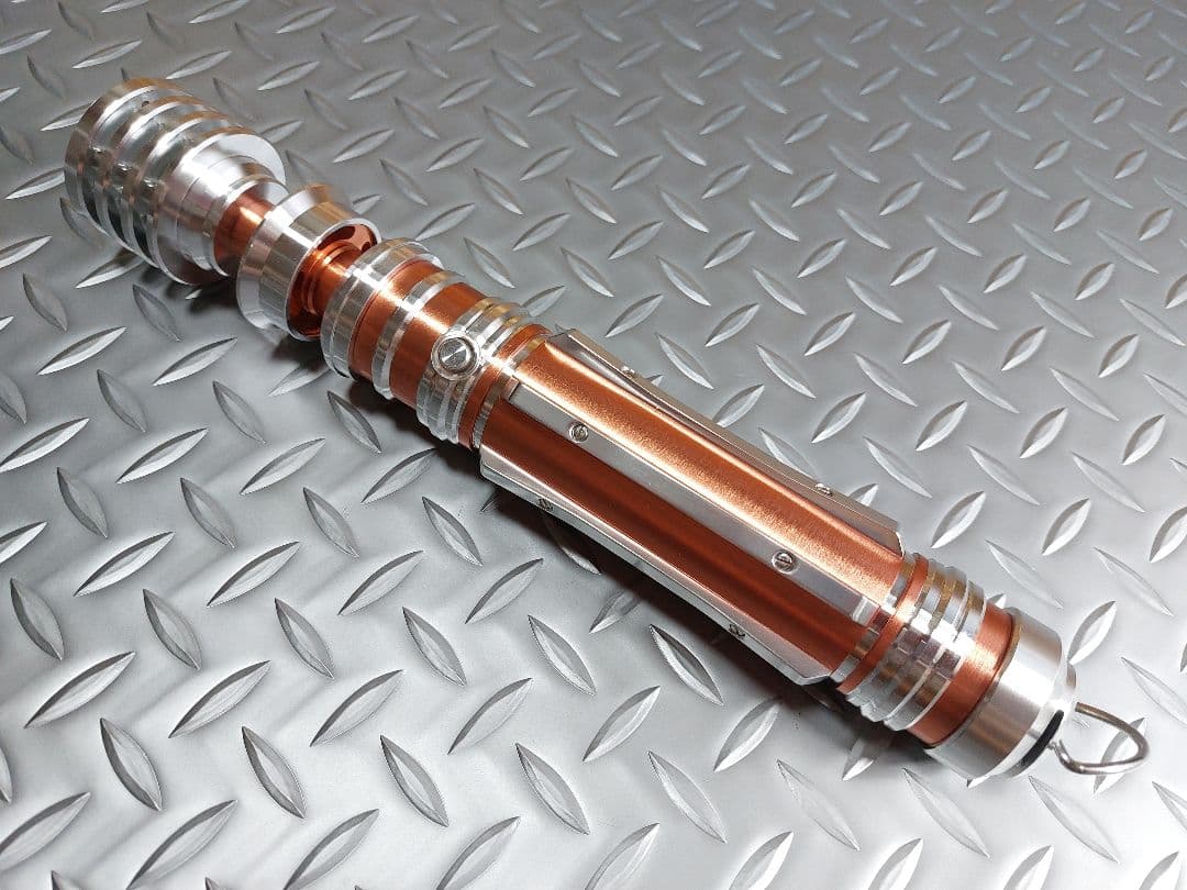 カスタムライトセーバー【Leia SE Variant】SN-PRO新品未使用