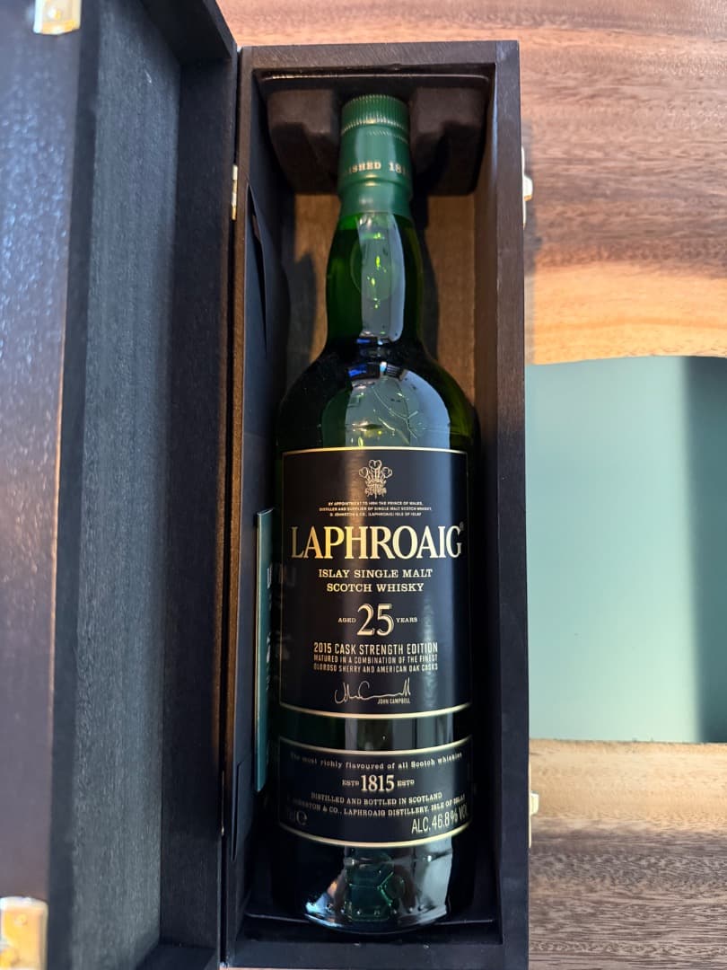 ウイスキー Laphroaig 25 Year Old 700ml 2015