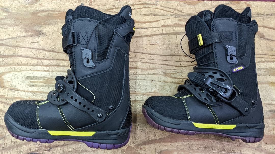 スノーボード 24.5 YONEX AERIO AB BOOTS