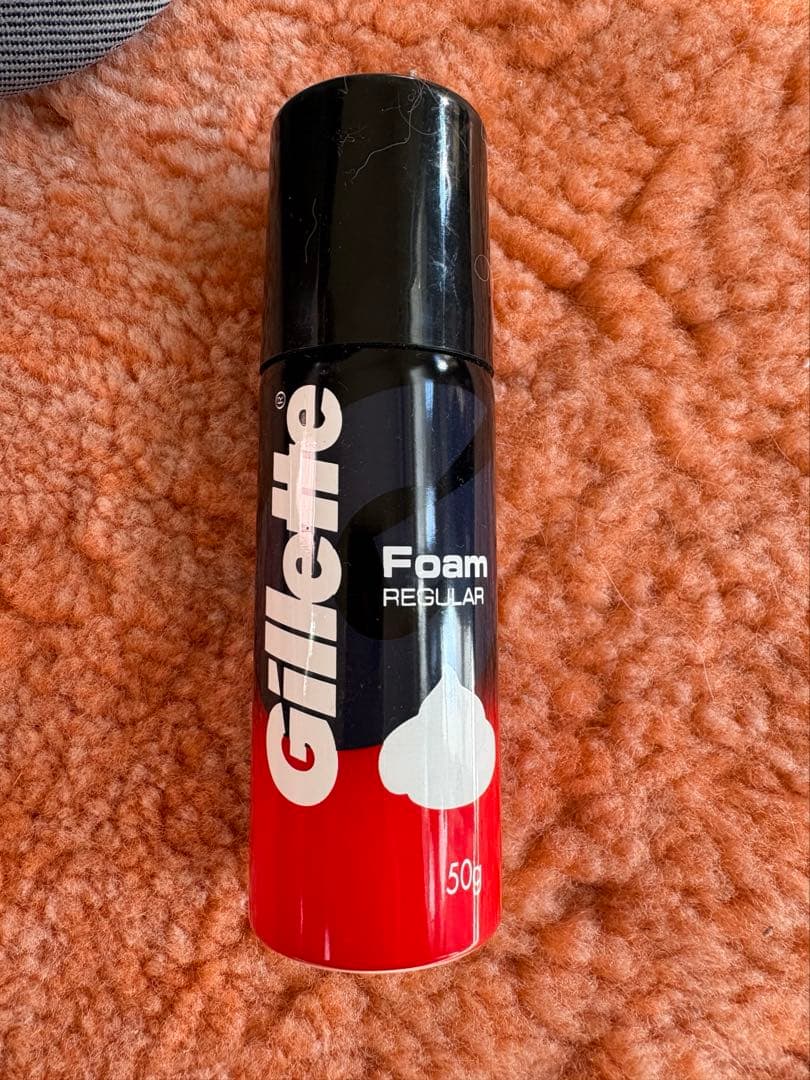 エミレーツ航空　ビジネスクラス　ブルガリ製アメニティセット