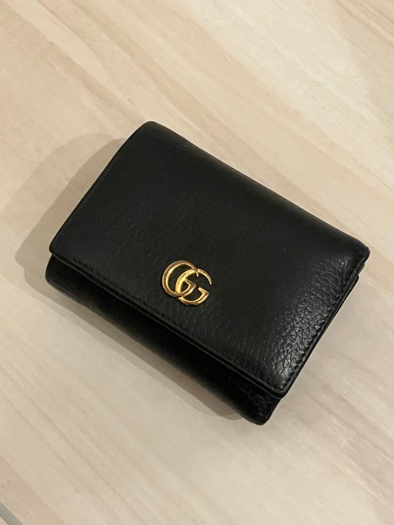 GUCCI グッチ　ダブルG マーモント　黒　レザー三つ折り財布　ウォレット