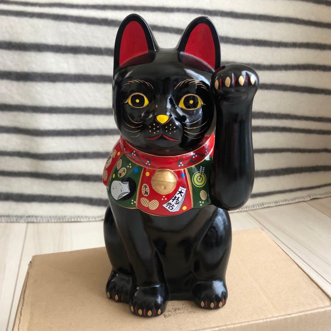 中外陶園　瀬戸まねき猫　左手黒　8号　錦彩福尽