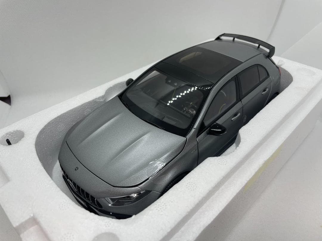 301-023 KILOworks 1/18 メルセデスベンツ AMG A45S