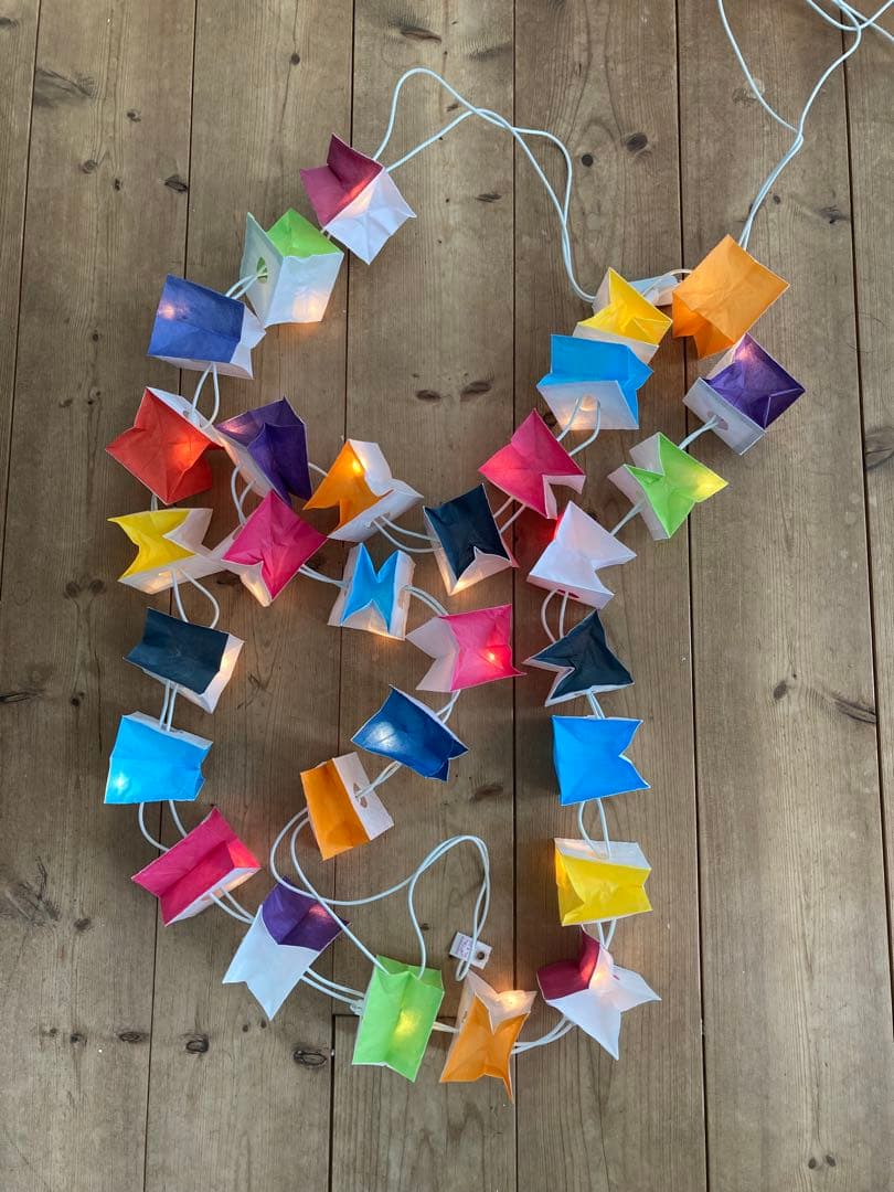 ツェツェアソシエのキュービストライト