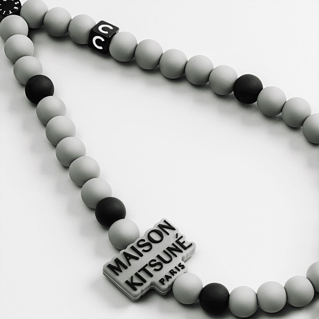 Maison Kitsuné Grey Phone Charm メゾンキツネ