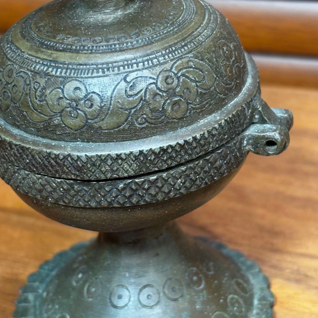 昔中国で購入した銅器の置物　仏具