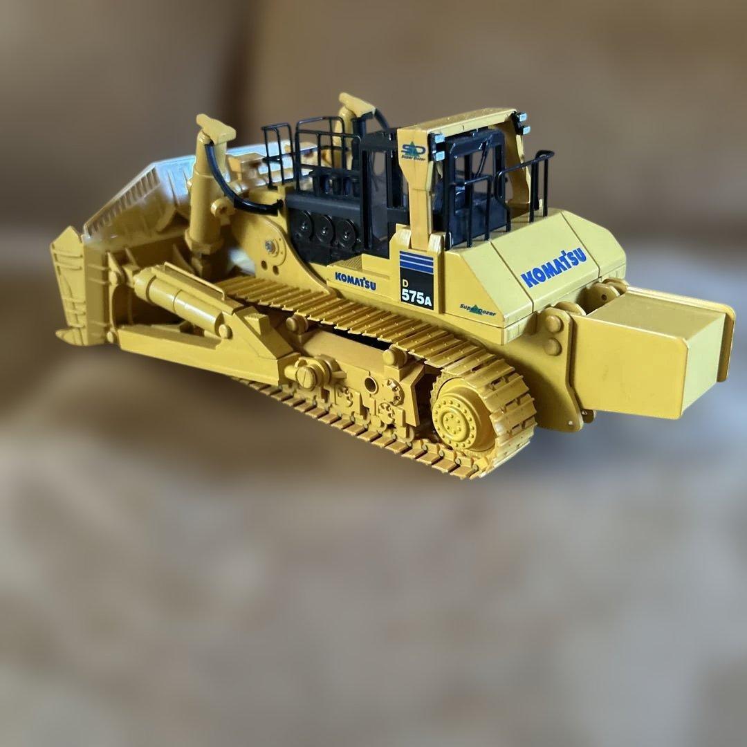 京商　KOMATSU D575A-3 SD