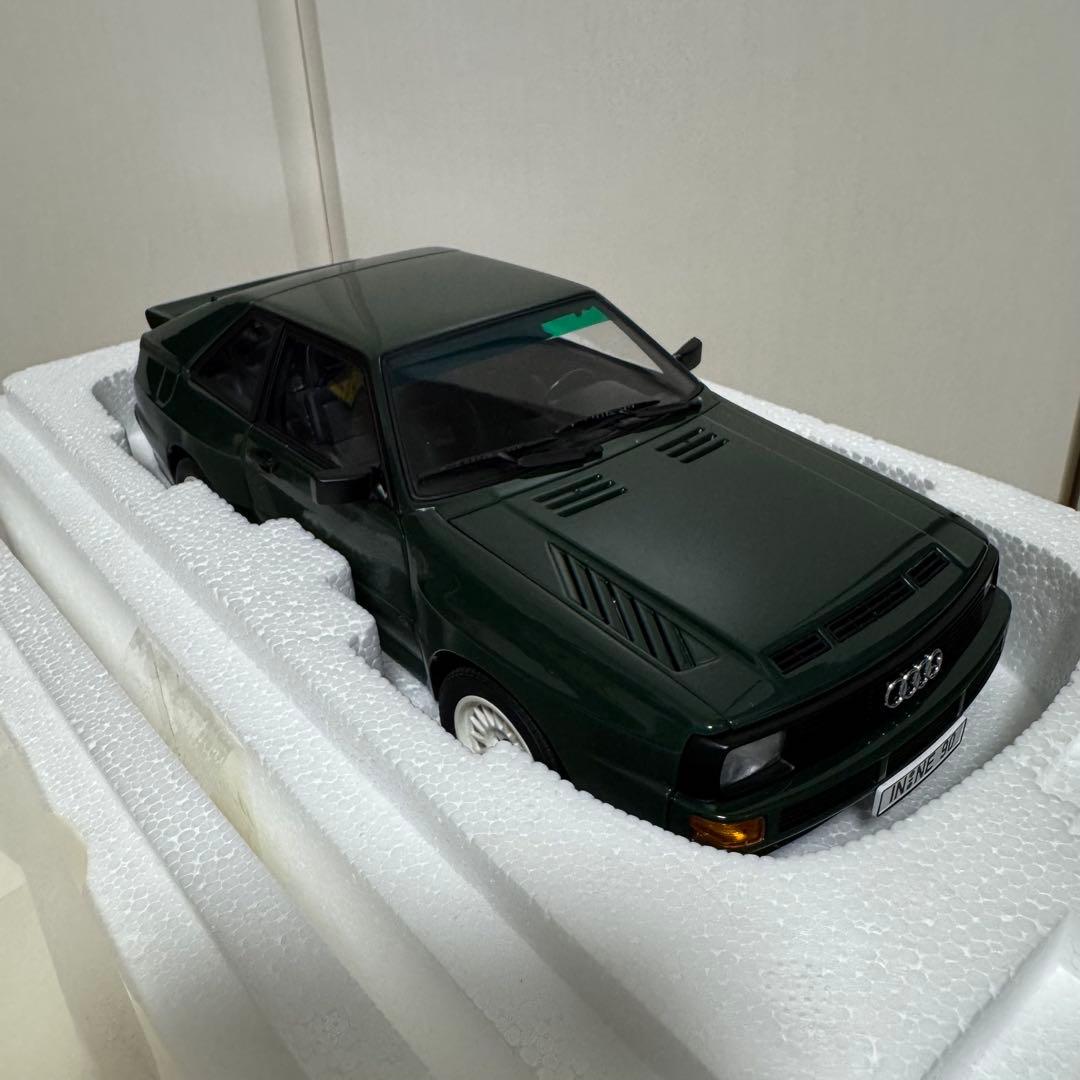 ミニカー AUTOart Audi sport Quattro 1988 1/18