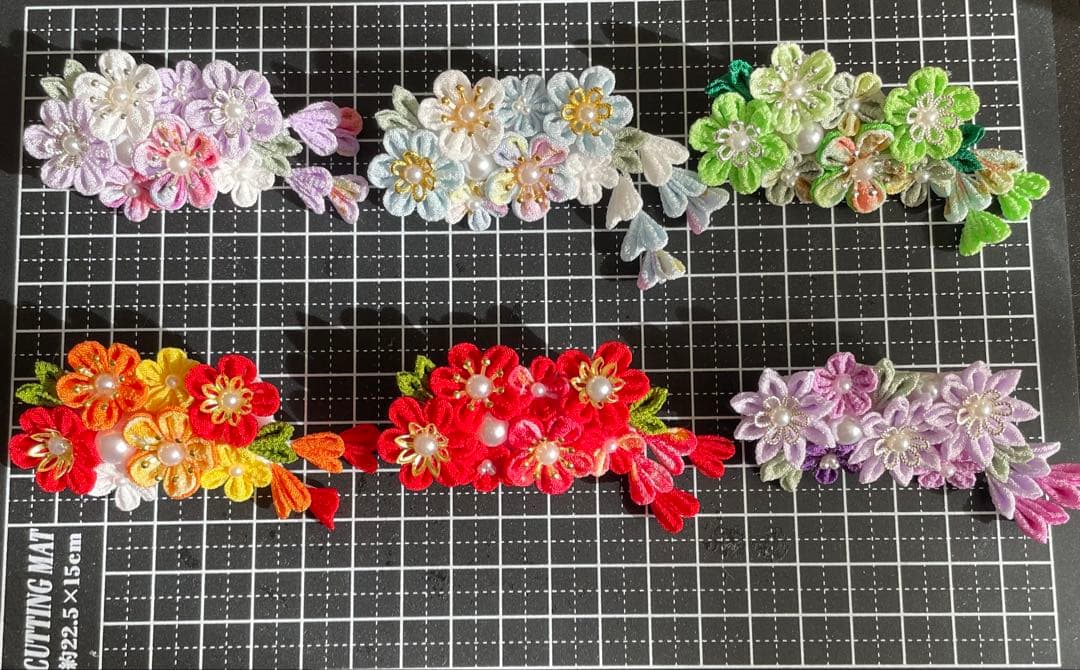 snsn　犬用バレッタ　つまみ細工