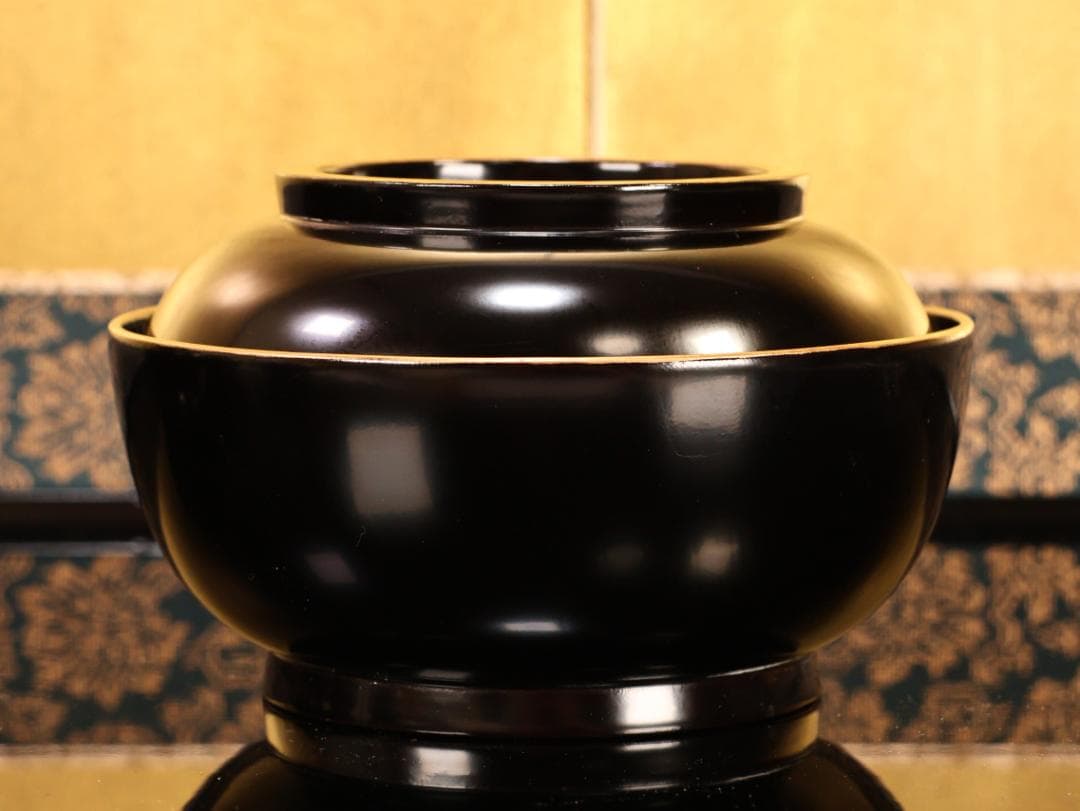 BJ018　輪島塗　布着堅地　盛岡庄五郎 作　縁金 草花金蒔絵椀　二客　木製