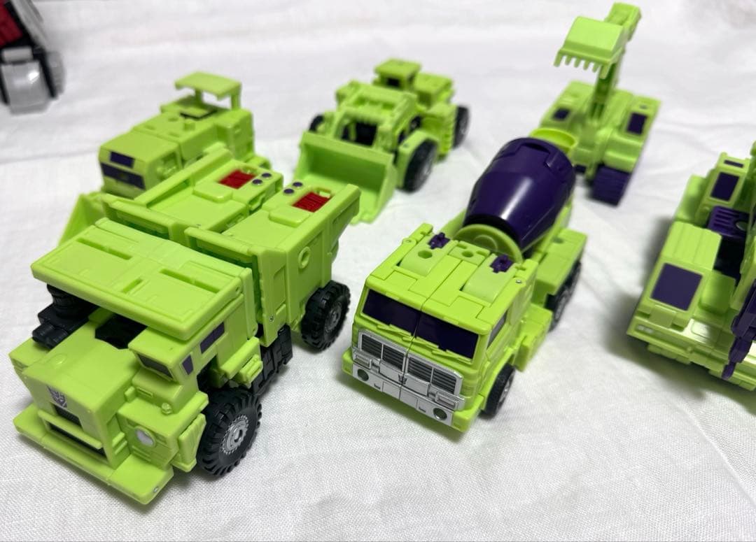 トランスフォーマー スタジオシリーズ TS デバスター