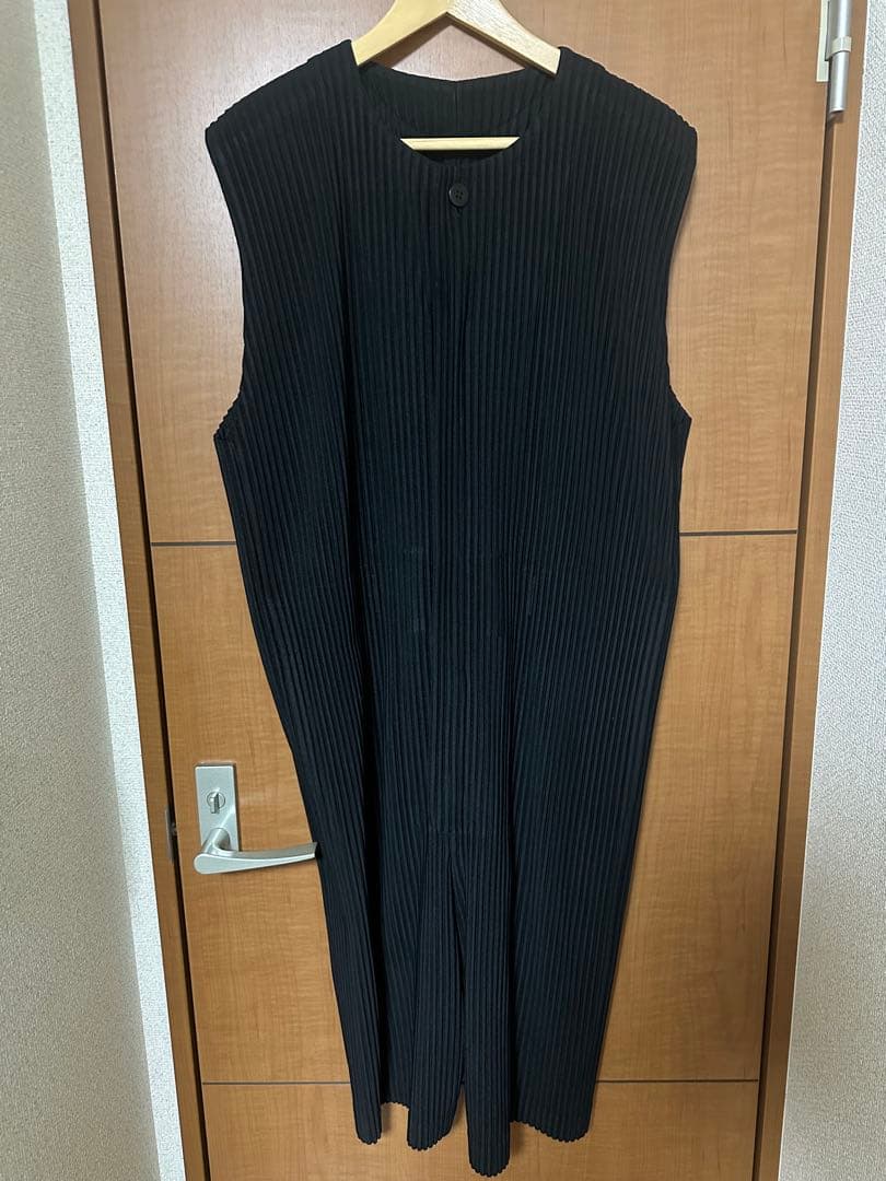 HOMME PLISSE ISSEY MIYAKE ノースリーブ&カーディガン