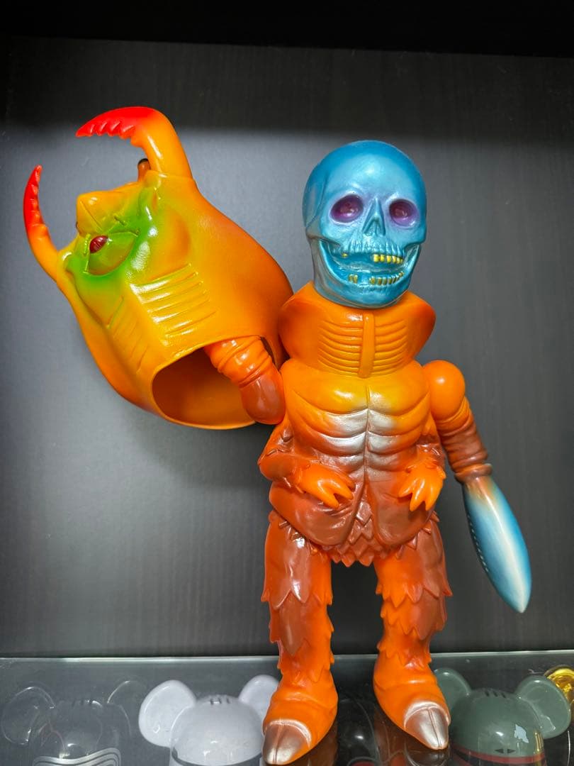 zollmen製 ガルタン 骸骨アントラー ソフビ フィギュア