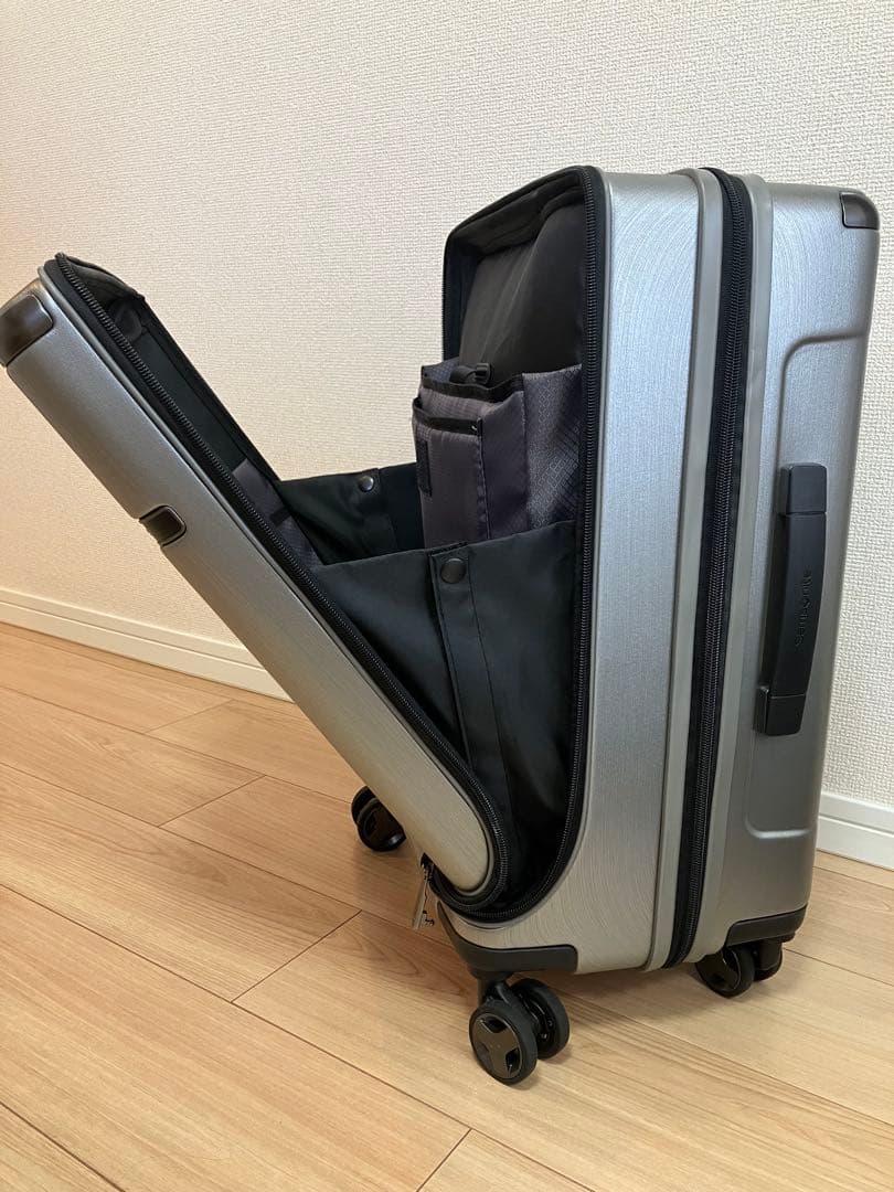 【週末限定割引中！】Samsonite EVOA キャリーケース保証書付き