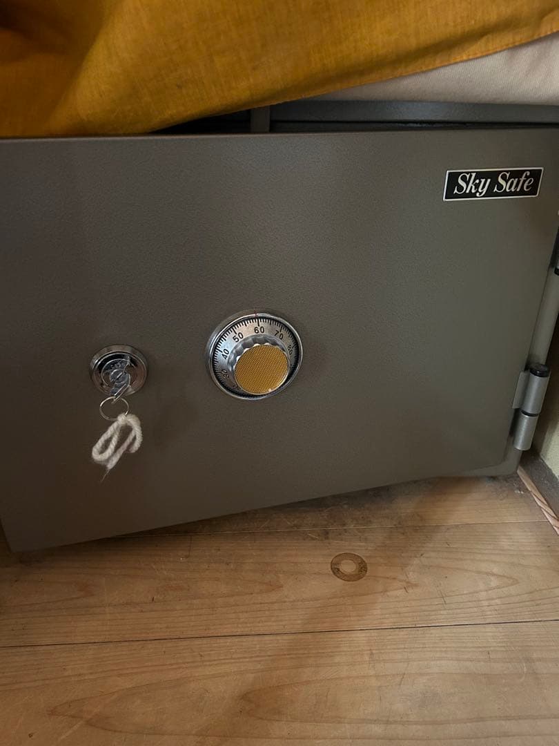 Sky Safe ダイヤル式金庫 耐火　金庫　スカイセーフ　家庭用　事務　店舗