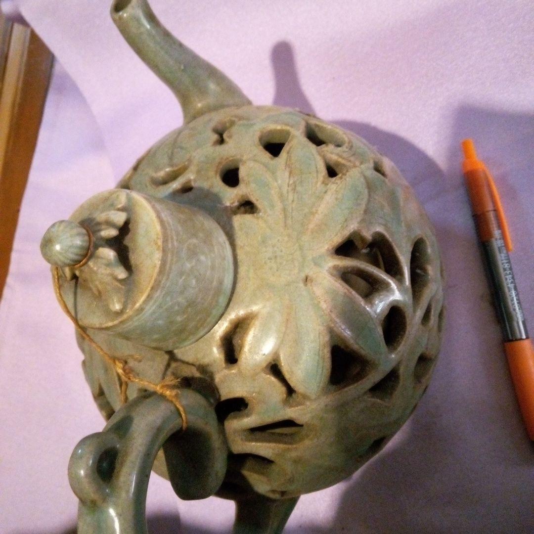 中国陶磁器　青磁　緑色の透かし彫り陶器ティーポット