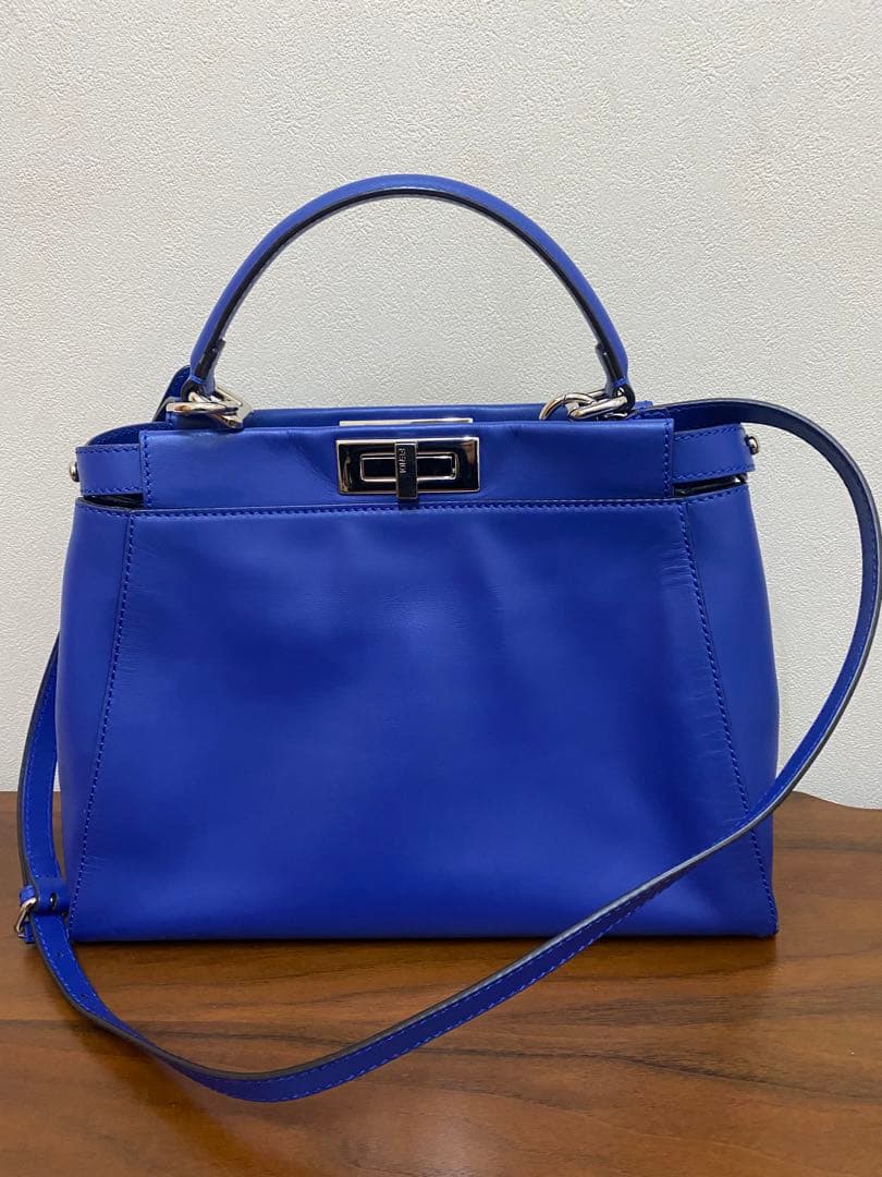 フェンディ　ピーカブー　青　8BN226-Q9N