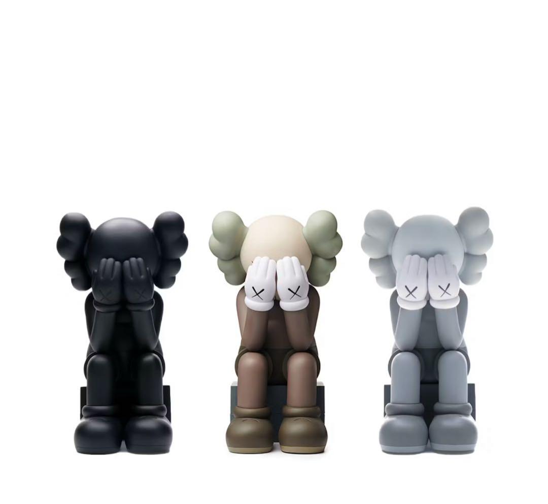 KAWS passing through open edition 3色セット