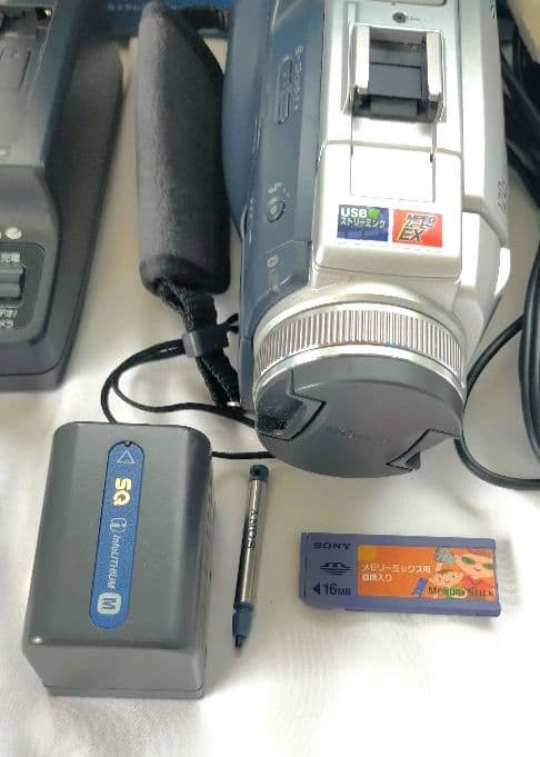 ●ソニー DCR-TRV50● MiniDV ビデオカメラ