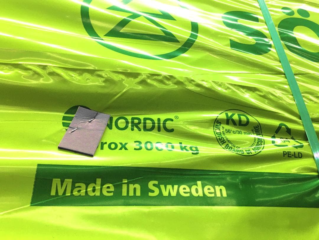 ハンドメイド　カップボード３段ワイドタイプ　（ダークチーク色）