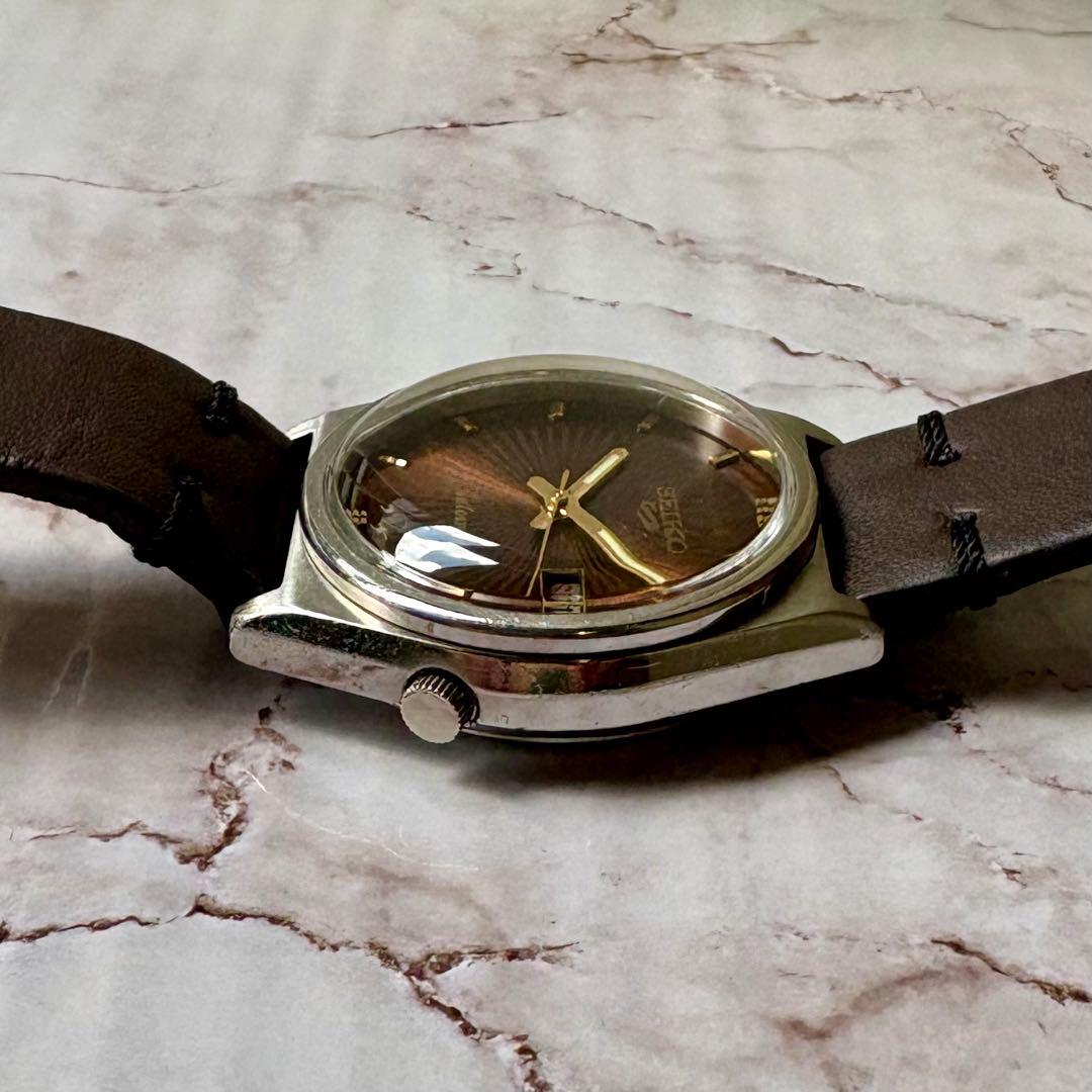 SEIKO5自動巻き メンズ腕時計 ヴィンテージ70Sデイデイト　ブラウン
