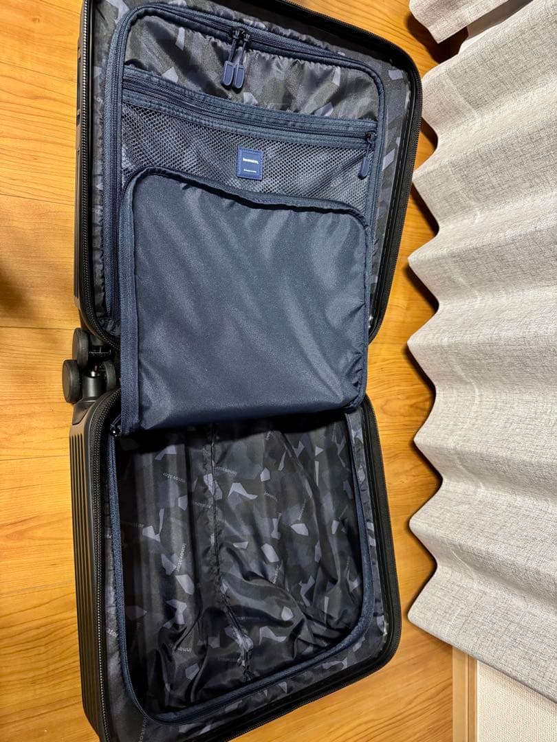 イノベーター　スーツケース　INV20 Olive Drab 33L Cabin