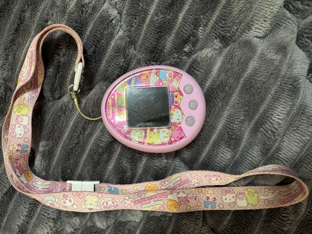 たまごっちみーつ　サンリオキャラクターストラップ付き