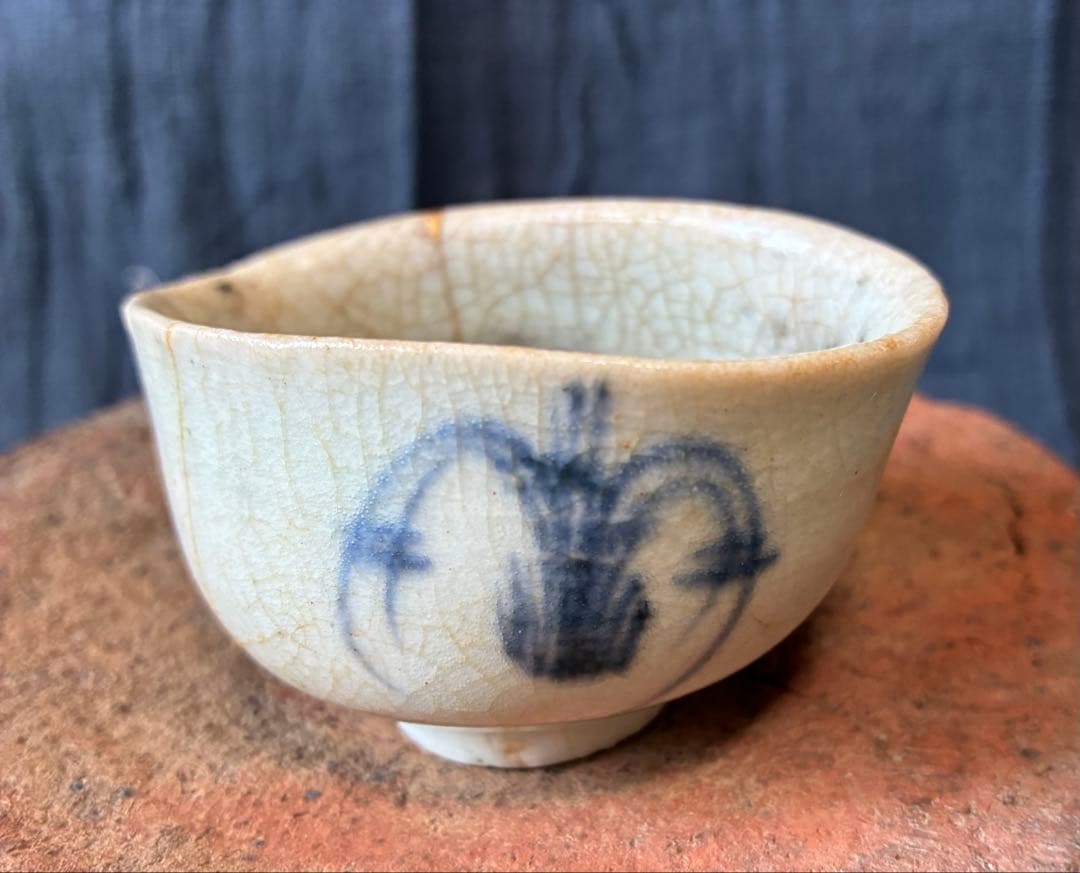 初期伊万里　蘭文ぐい呑み　江戸時代初期　出土