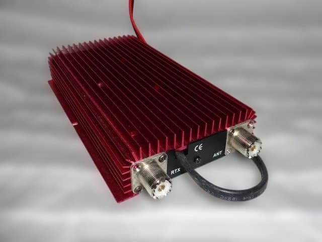 アマチュア無線用アンプ 赤