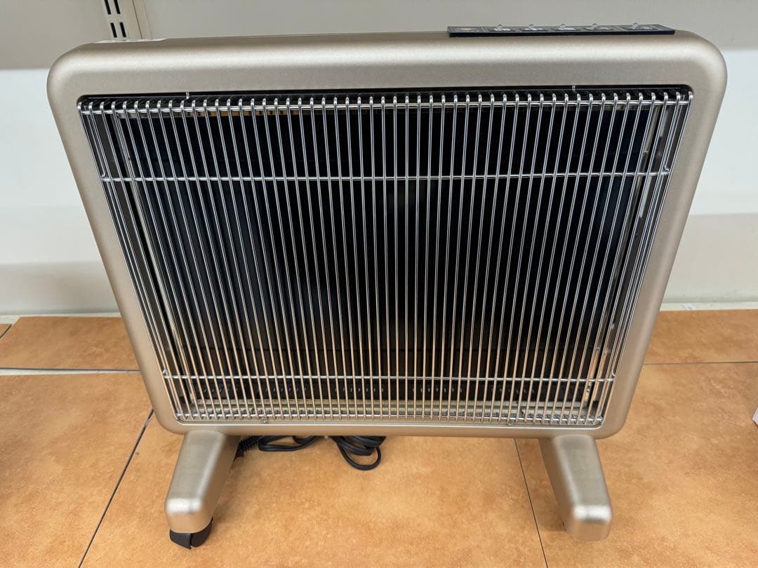 美品　サンルミエ　800SD 電気ヒーター 温度設定付き　定価77440円