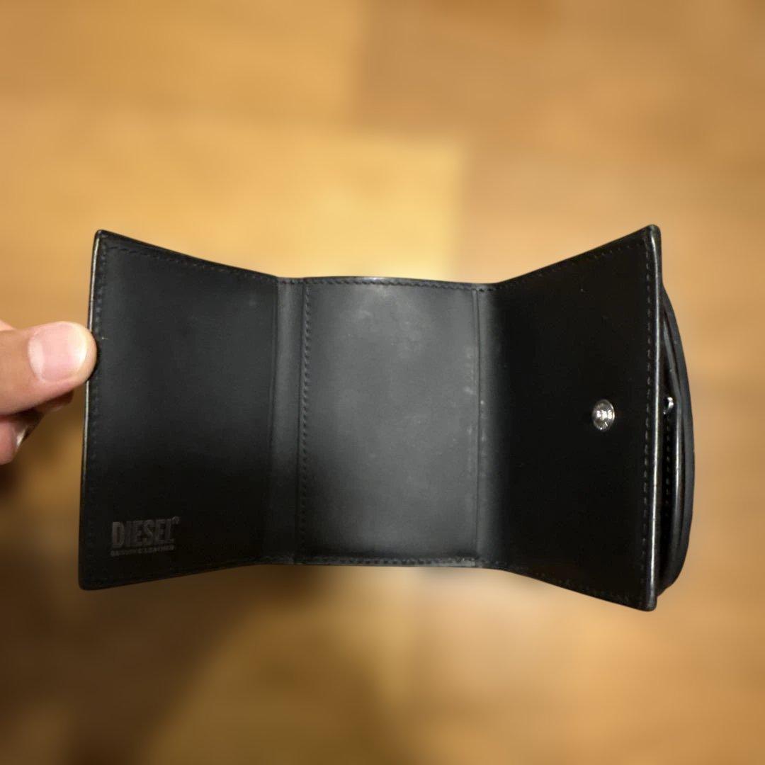 ディーゼル三つ折り財布