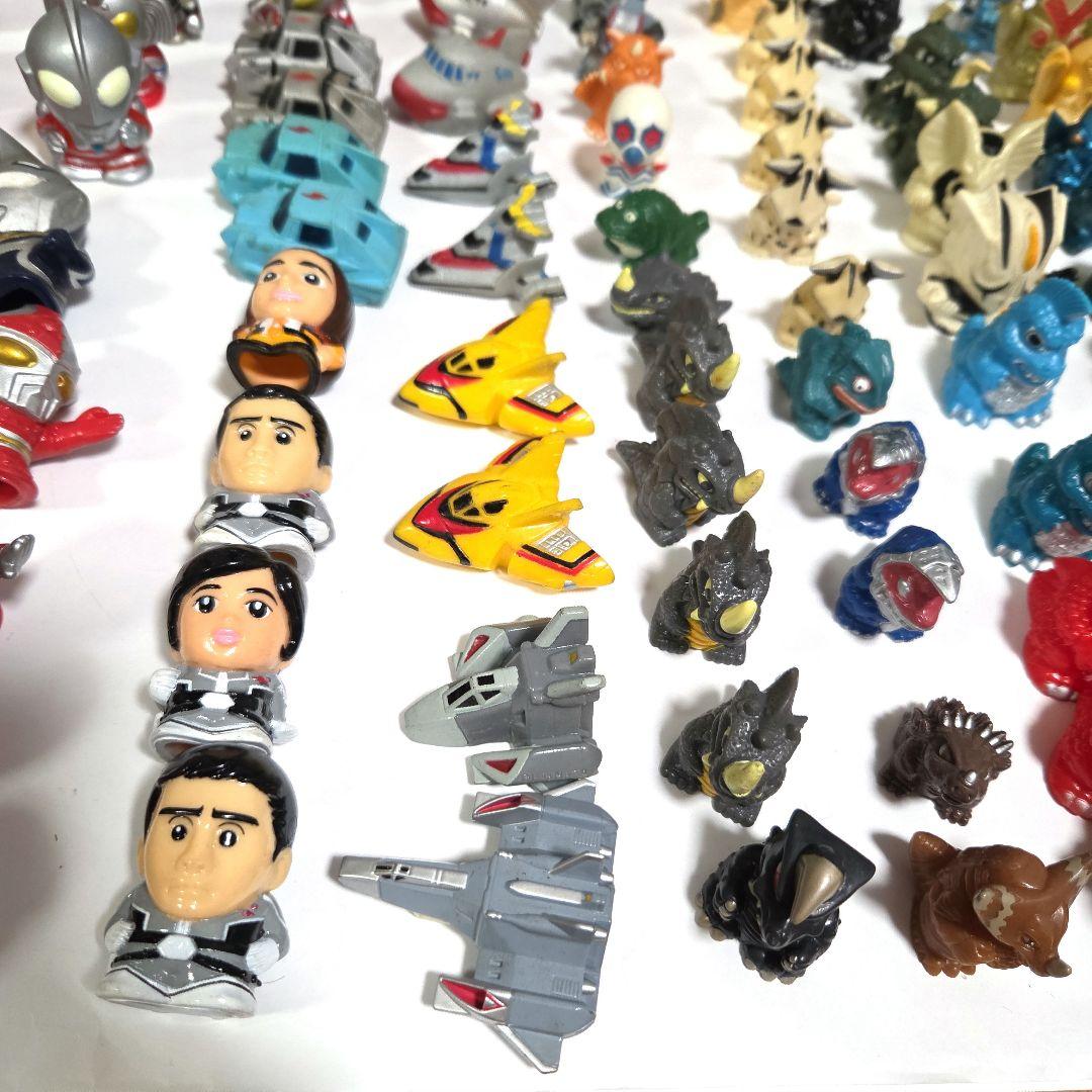 d*3様 ウルトラマン 　 怪獣フェギュア　ソフビ　指人形　大小309体　まとめ