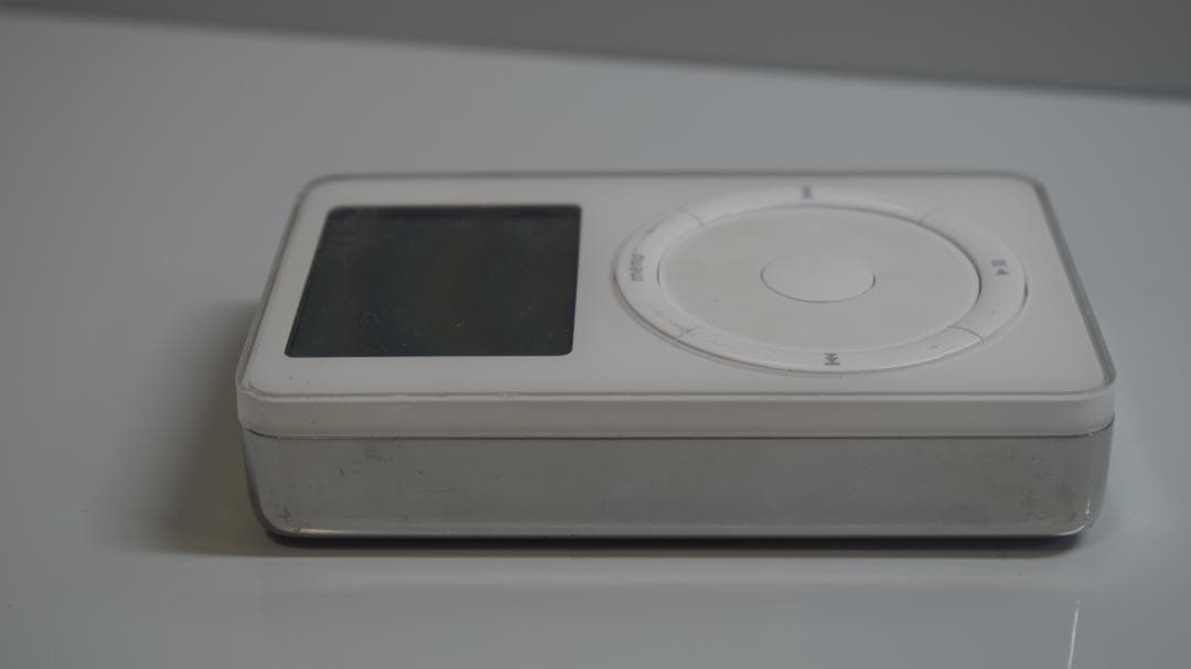 ポータブルプレーヤー T0786 iPod A1019 Touch Wheel 20GB