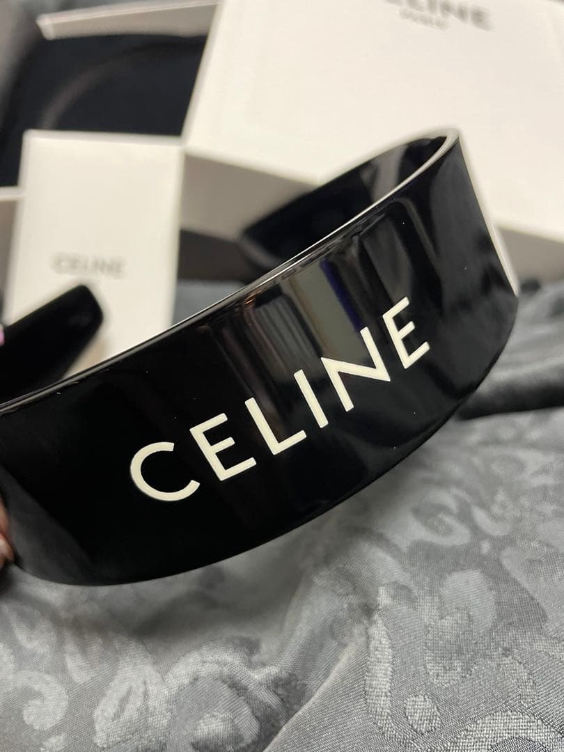美品 CELINE ブラック カチューシャ ヘアバンド セリーヌ